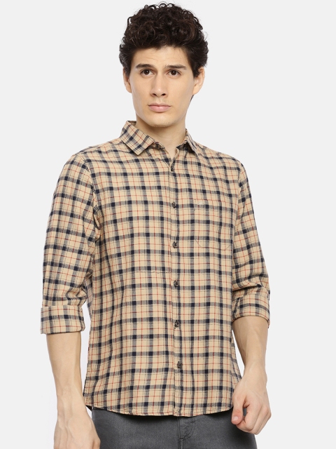 

Chennis Men Beige & Black Slim Fit Checked Casual Shirt