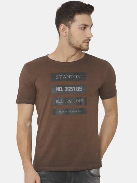 

Rex Straut Jeans Men Brown Printed Slim Fit Round Neck T-shirt