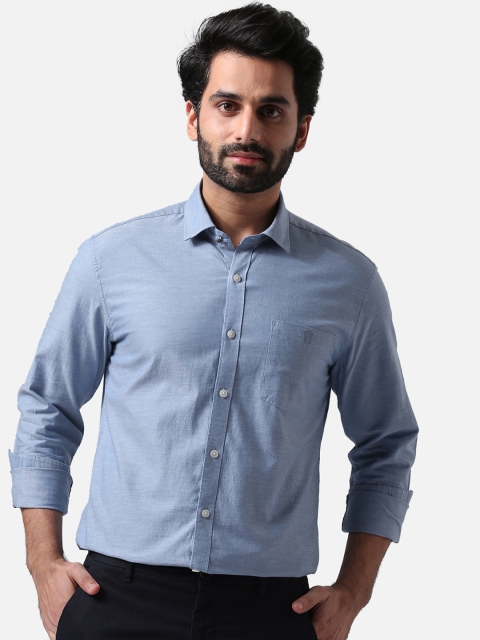 

True Blue Men Blue Slim Fit Solid Casual Shirt