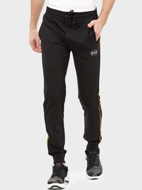 

Free Authority Men Black Solid Joggers