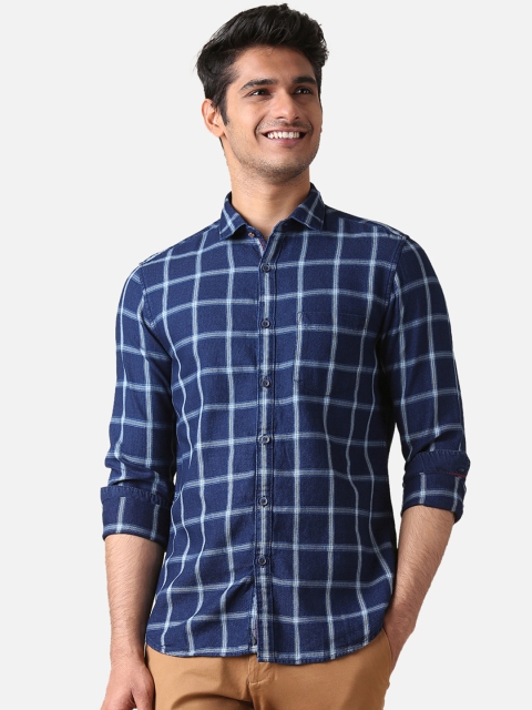 

True Blue Men Navy Blue Slim Fit Checked Shirt