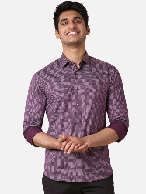 

True Blue Men Purple & White Slim Fit Printed Casual Shirt