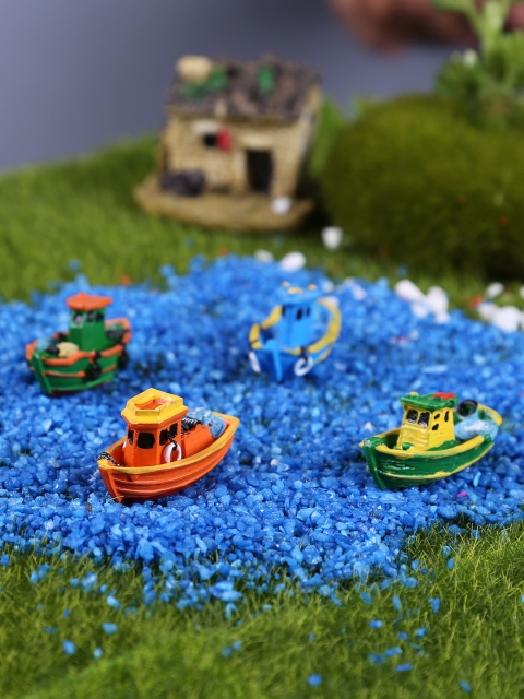 

TAYHAA Set of 5 Assorted Little And Colorful Boats