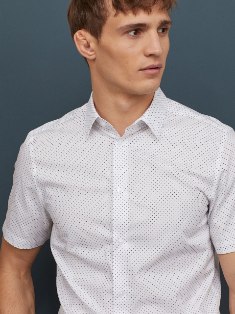 

H&M Men White & Black Printed Short-Sleeved Shirt Slim Fit