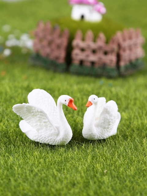 

TAYHAA White Set of 4 Adorable and Cute Swans