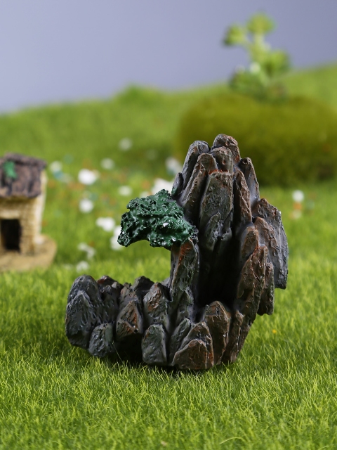 

TAYHAA Set of 2 Grey Green Little and Amazing Stone Ornament