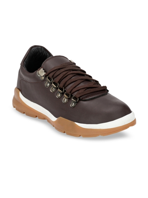 

AADY AUSTIN Men Brown Solid Lightweight Sneakers