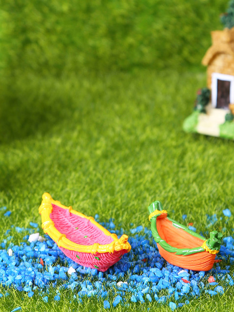 

TAYHAA Set of 5 Colorful and Amazing Miniature Boats, Pink