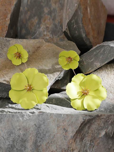 

Crunchy Fashion Yellow Rhodium-Plated Floral Drop Earrings