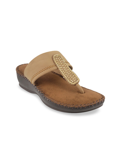 

Metro Women Beige Solid Comfort Heels