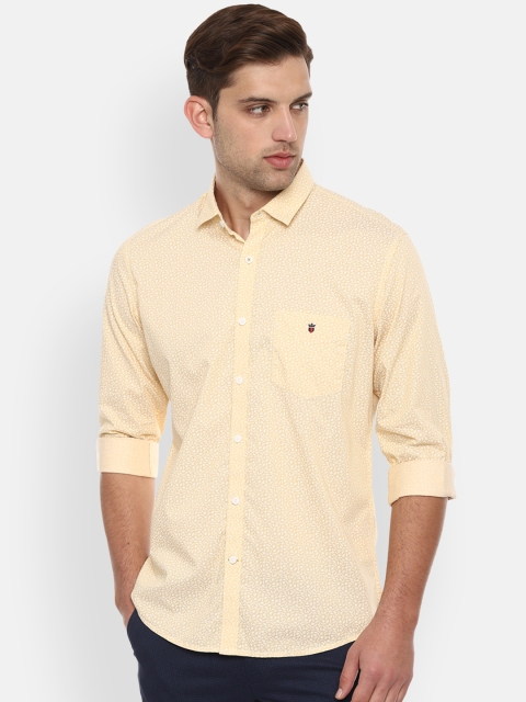 

Louis Philippe Sport Men Yellow Slim Fit Printed Casual Shirt