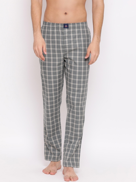 

Crimsoune Club Men Grey Checked Lounge Pants