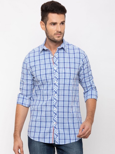 

Globus Men Blue & White Regular Fit Checked Casual Shirt