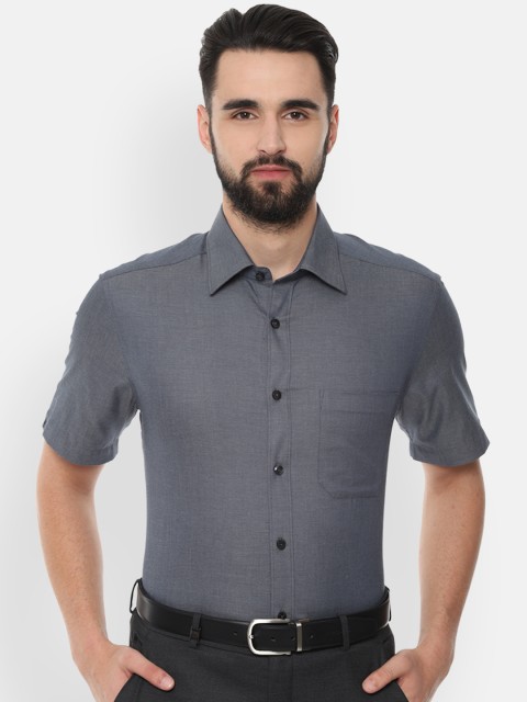 

Louis Philippe Men Navy Blue Classic Regular Fit Solid Formal Shirt