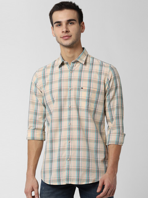 

Peter England Casuals Men Beige Slim Fit Checked Viroblock Casual Shirt