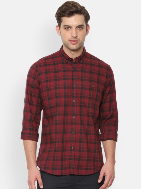 

Louis Philippe Sport Men Red & Black Slim Fit Checked Casual Shirt