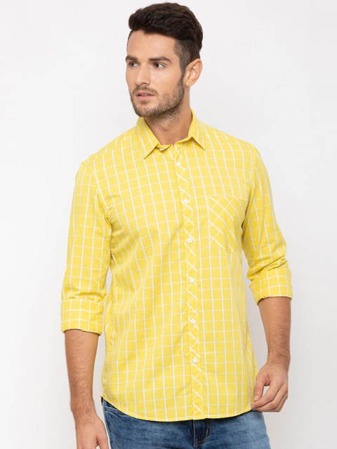

Globus Men Yellow Regular Fit Checked Casual Shirt