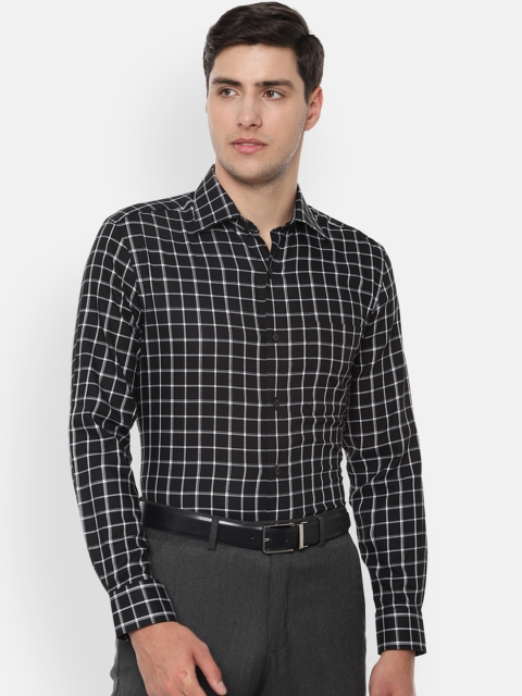 

Louis Philippe Men Black & White Regular Fit Checked Formal Shirt
