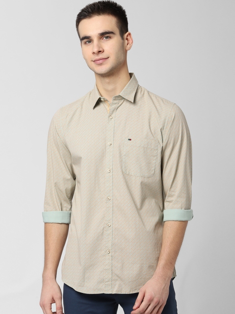 

Peter England Casuals Men Sea Green & Orange Slim Fit Printed Viroblock Casual Shirt