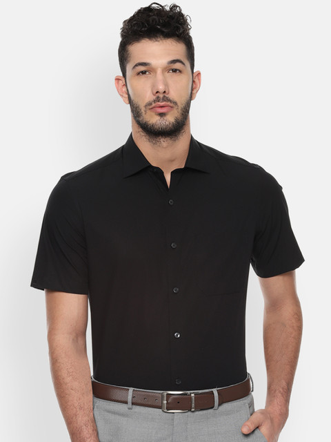 

Louis Philippe Men Black Classic Regular Fit Solid Formal Shirt