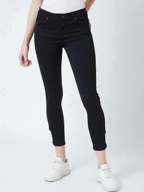 

Devis Women Black Skinny Fit Mid-Rise Clean Look Stretchable Jeans