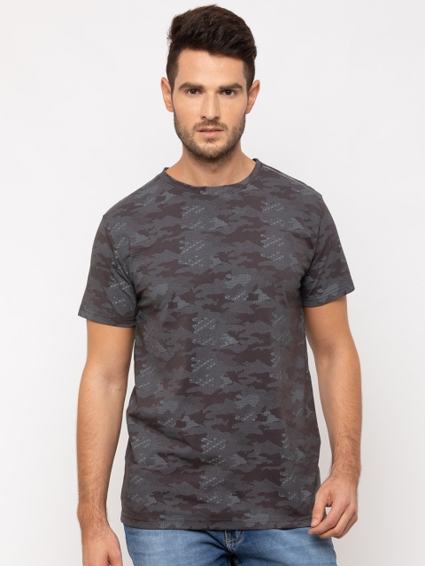 

Globus Men Charcoal Grey & Brown Camouflage Printed Slim Fit Round Neck T-shirt