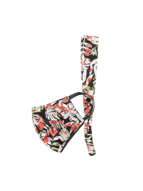 

Bene Kleed Girls Black & Red Printed 3-Ply Reusable Protective Outdoor Mask With Hairband