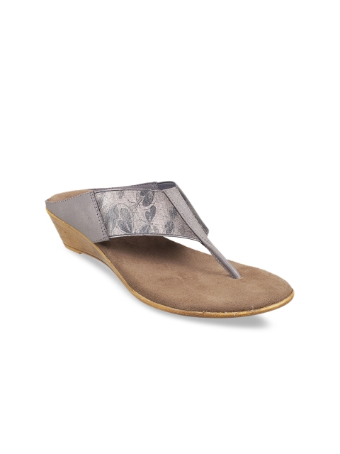 

Metro Women Grey & Black Printed Wedges