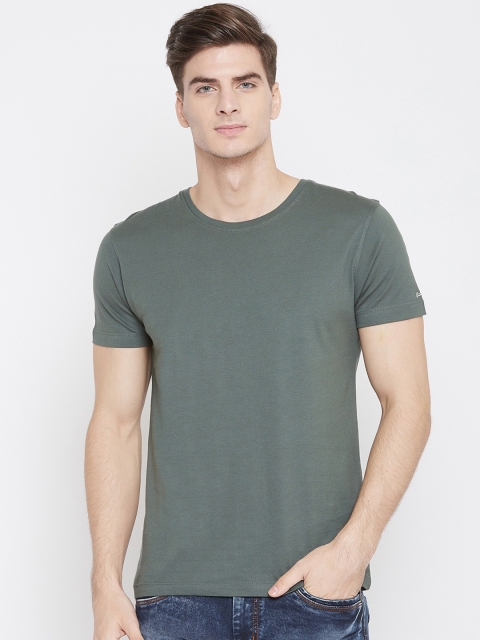 

Octave Men Olive Green Solid Round Neck T-shirt