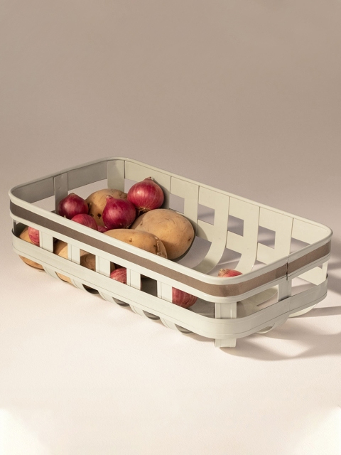 

ellementry Off White & Brown Twine Iron Basket