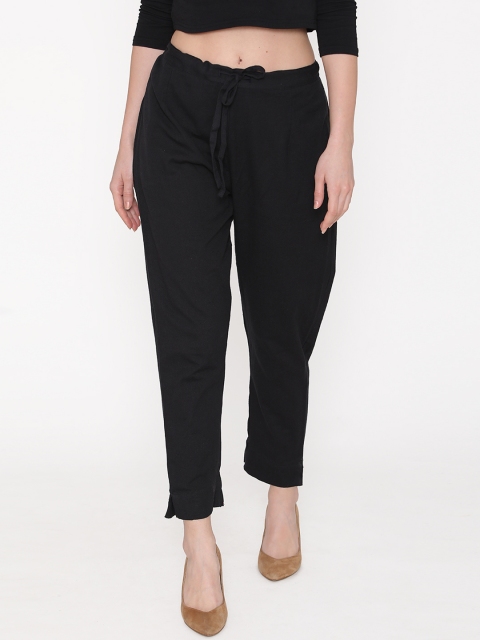 

DIVA WALK Women Black Relaxed Regular Fit Solid Peg Trousers