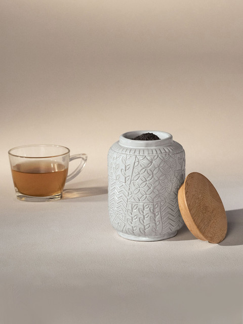 

ellementry Off-White & Beige Textured Opal Ceramic Jar