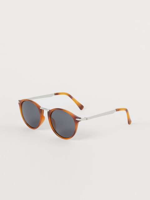 

H&M Men Grey Polarised Sunglasses 0888077001