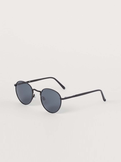 

H&M Men Grey Polarised Sunglasses 0847811003