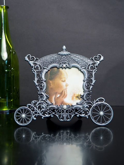 

Golden Peacock Silver-Toned Textured Metallic Table-Top Photo Frame