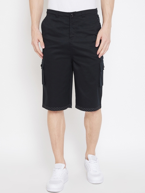 

Hypernation Men Black Solid Cargo Shorts