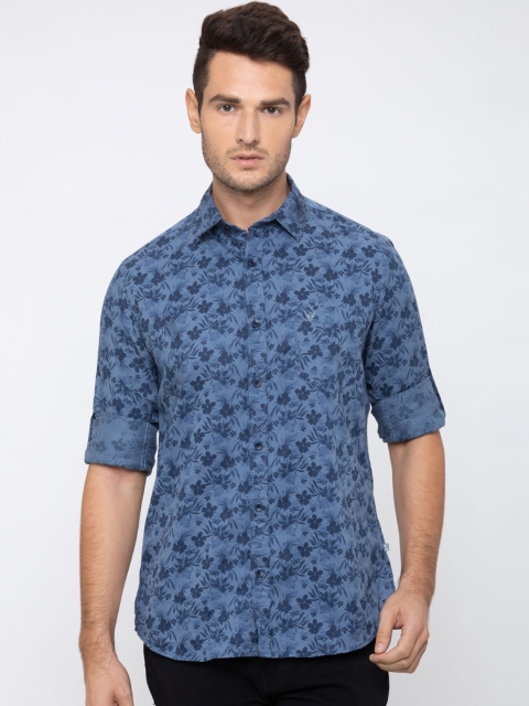 

Globus Men Blue Regular Fit Printed Casual Shirt