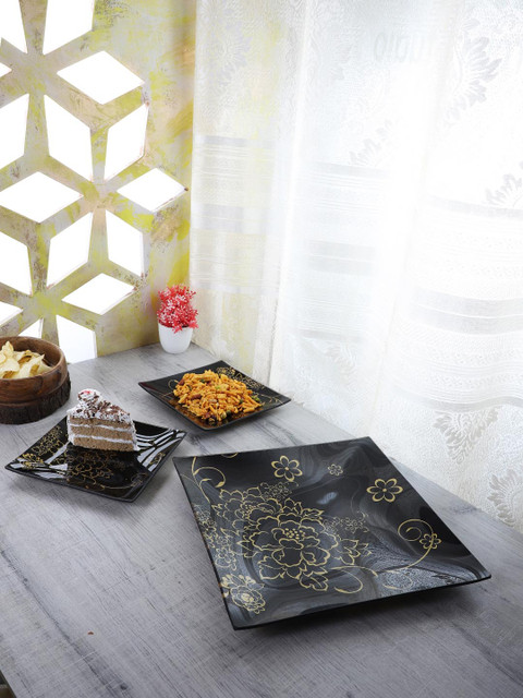 

ceradeco Set Of 7 Black & Gold-Toned Printed Small Plates With Serving Plate
