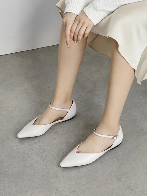 

CHARLES & KEITH Women Off-White Solid PU Mules
