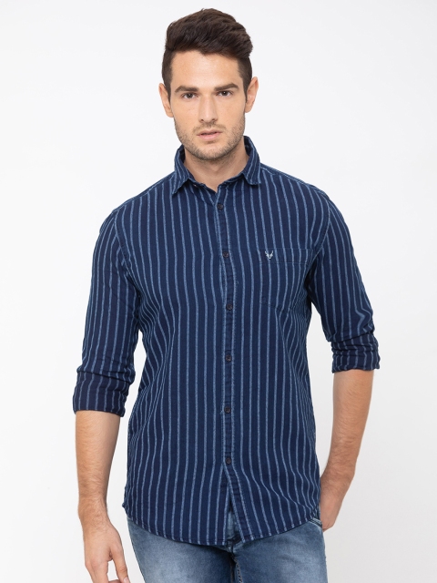

Globus Men Navy Blue Regular Fit Striped Casual Shirt