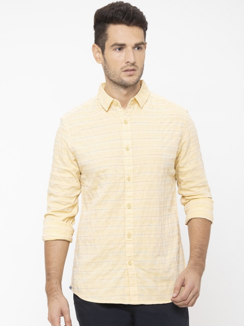 

Globus Men Yellow & Blue Regular Fit Striped Casual Shirt