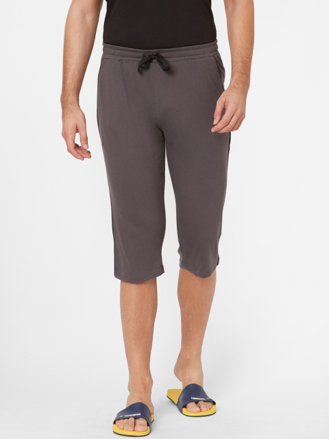 

Sweet Dreams Men Grey Solid Slim Fit Lounge Capris MJ-1603AT