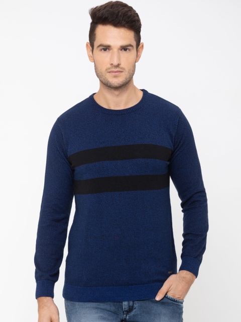 

Globus Men Blue Striped Round Neck T-shirt