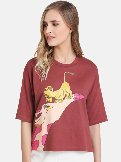 

Kazo Women Brown Lion King with Giraffe Printed Round Neck T-shirt