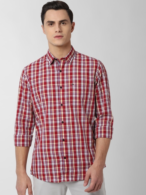 

Peter England Casuals Men Red & Beige Slim Fit Checked Casual Shirt
