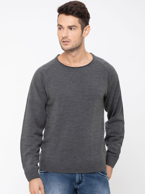

Globus Men Charcoal Grey Solid Pullover Sweater