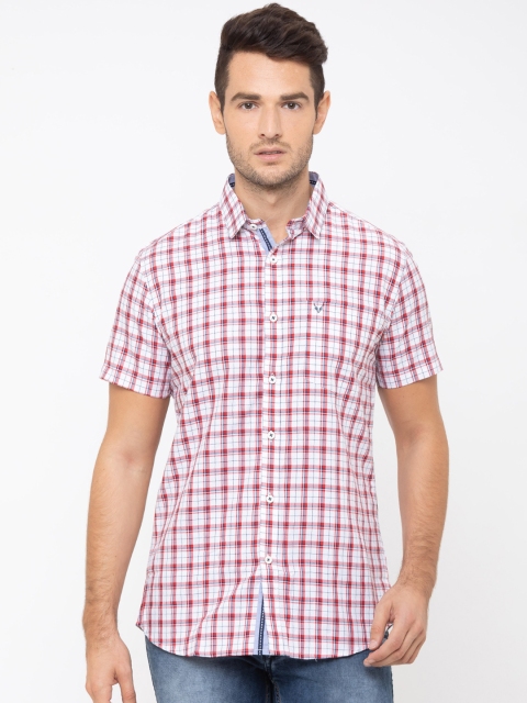 Globus Men White & Red Regular Fit Checked Casual Shirt