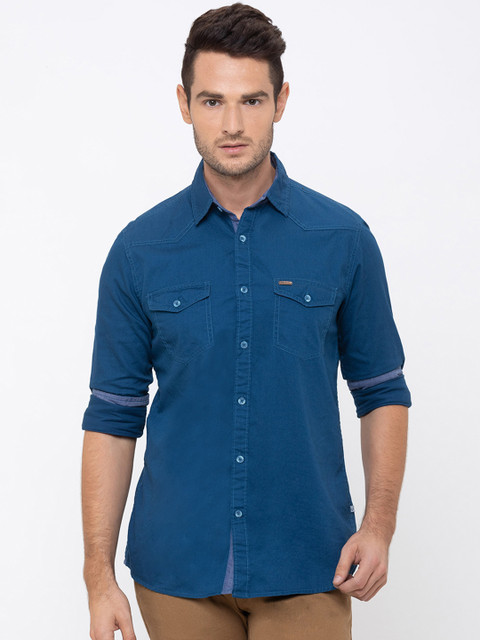 

Globus Men Blue Regular Fit Solid Casual Shirt