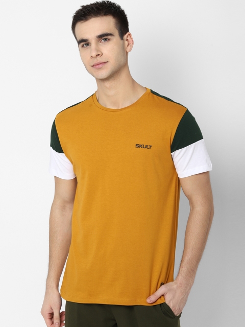 

SKULT by Shahid Kapoor Men Yellow Solid Round Neck T-shirt