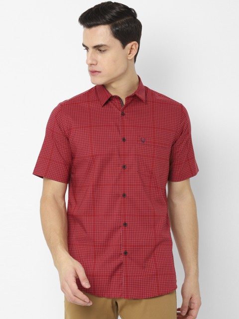 

Allen Solly Men Red Slim Fit Checked Casual Shirt